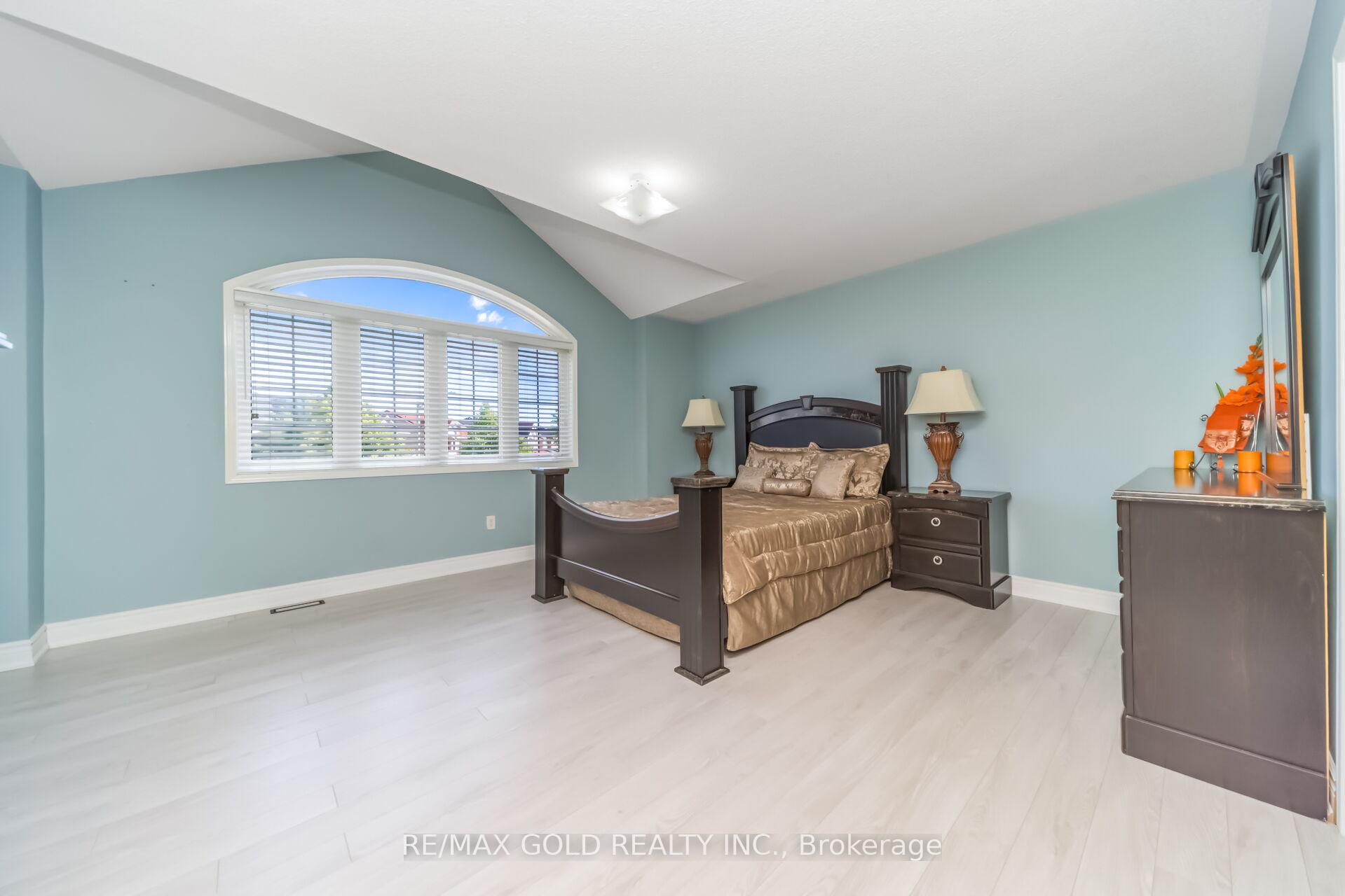 Photo 27 of 74 Avalanche Crescent, Brampton, Bram East — HOMEH