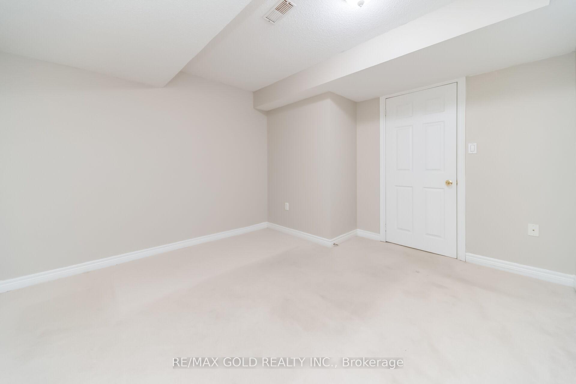 Photo 37 of 74 Avalanche Crescent, Brampton, Bram East — HOMEH