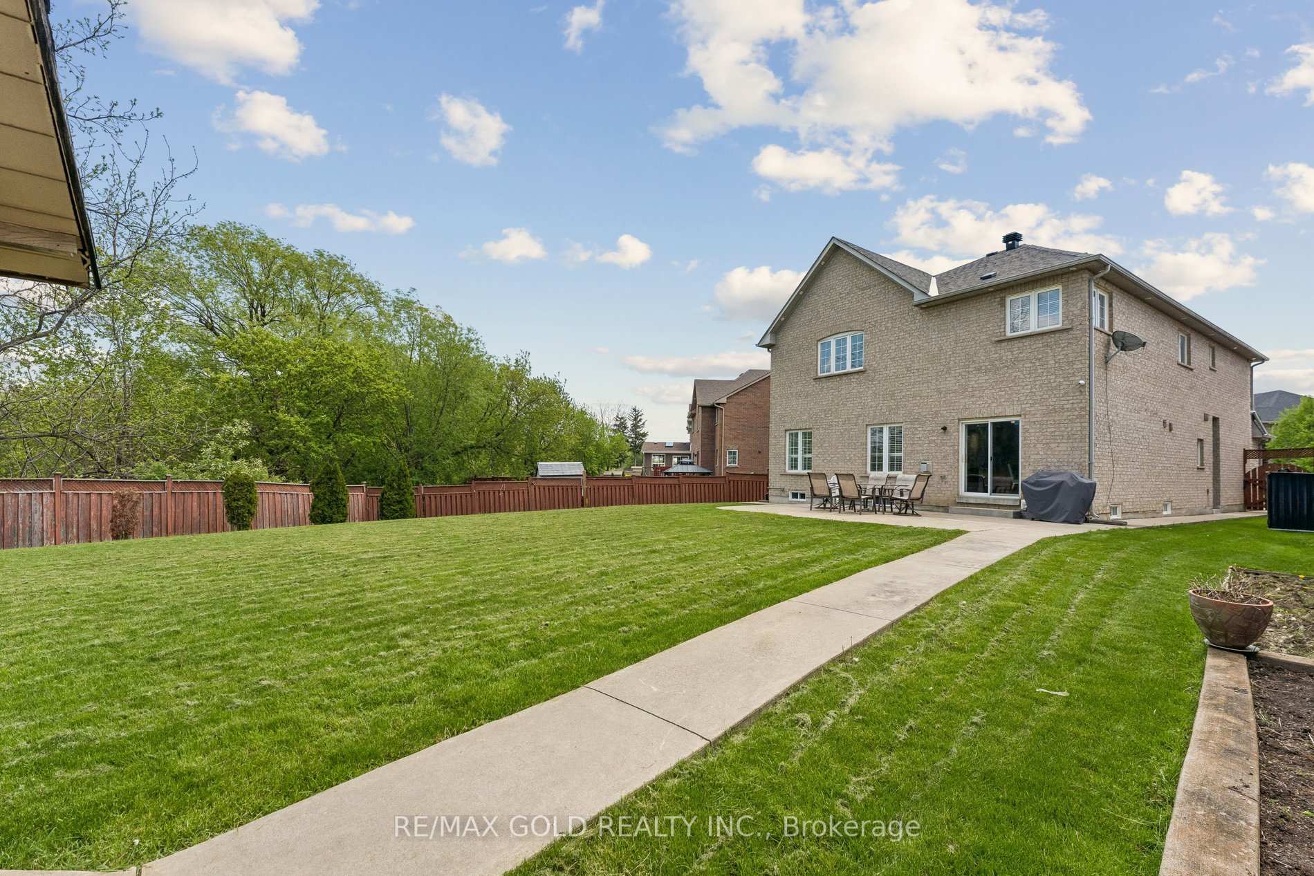 Photo 40 of 74 Avalanche Crescent, Brampton, Bram East — HOMEH