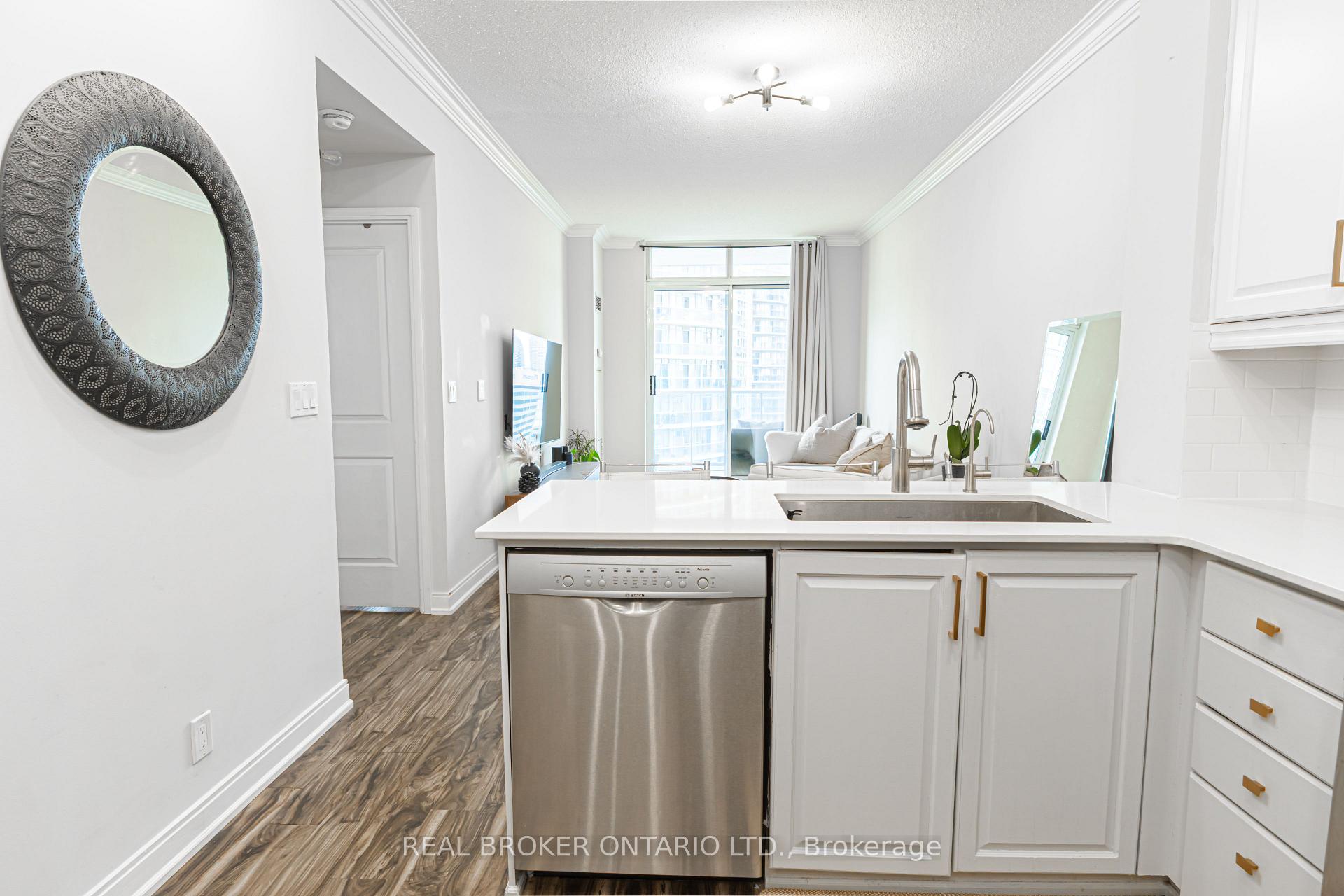 Photo 6 of Unit 2107, 90 Absolute Avenue, Mississauga, City Centre — HOMEH