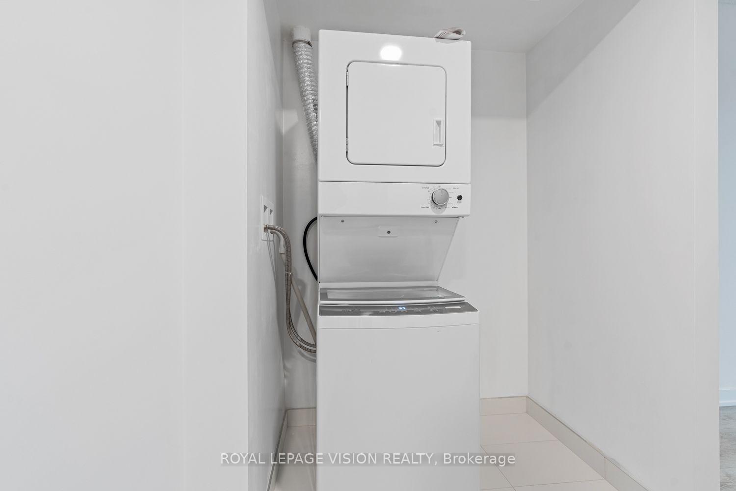 Photo 27 of Unit 3113, 230 Simcoe Street, Toronto, Kensington-Chinatown — HOMEH