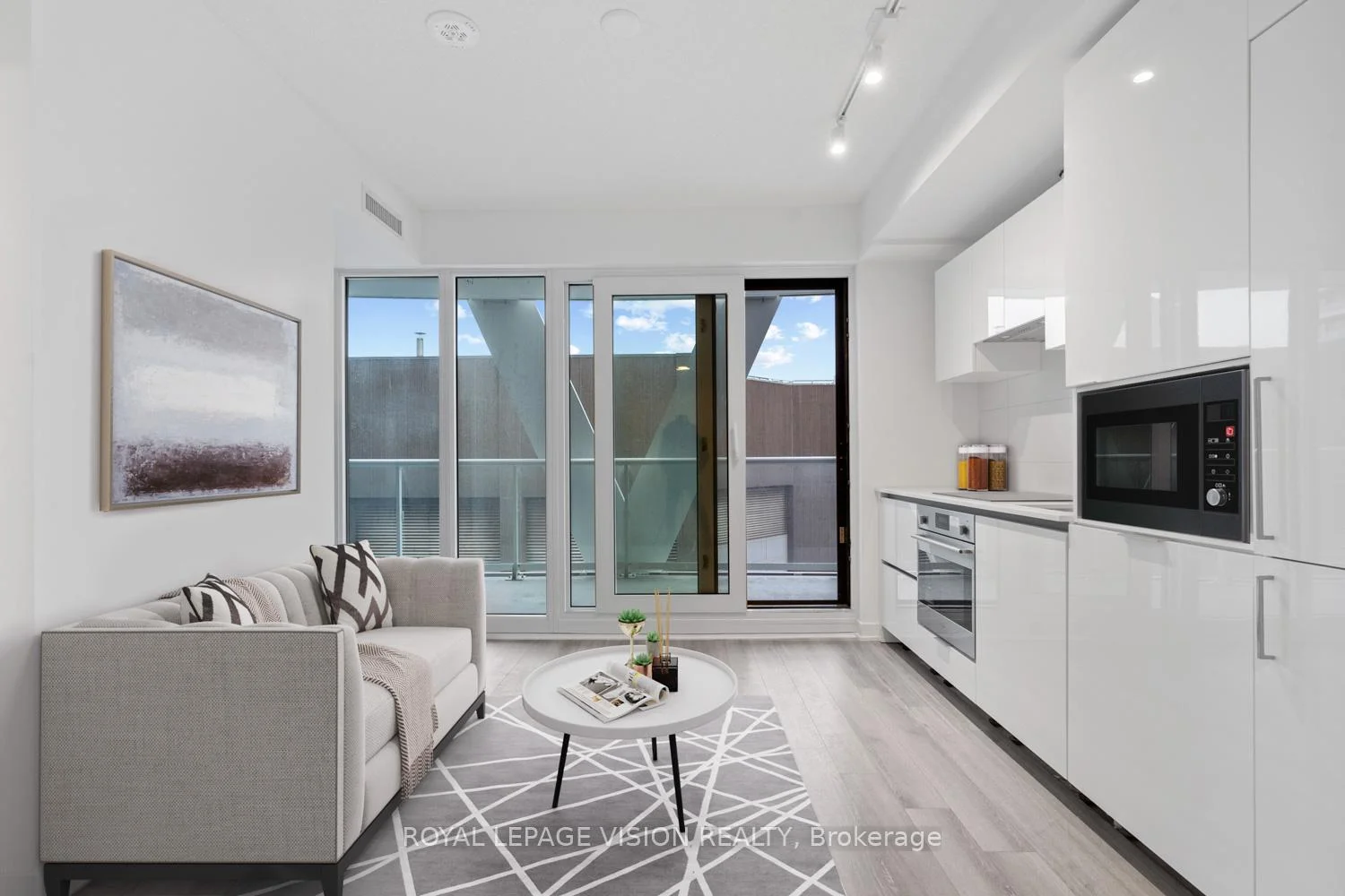 Photo 4 of Unit 3113, 230 Simcoe Street, Toronto, Kensington-Chinatown — HOMEH