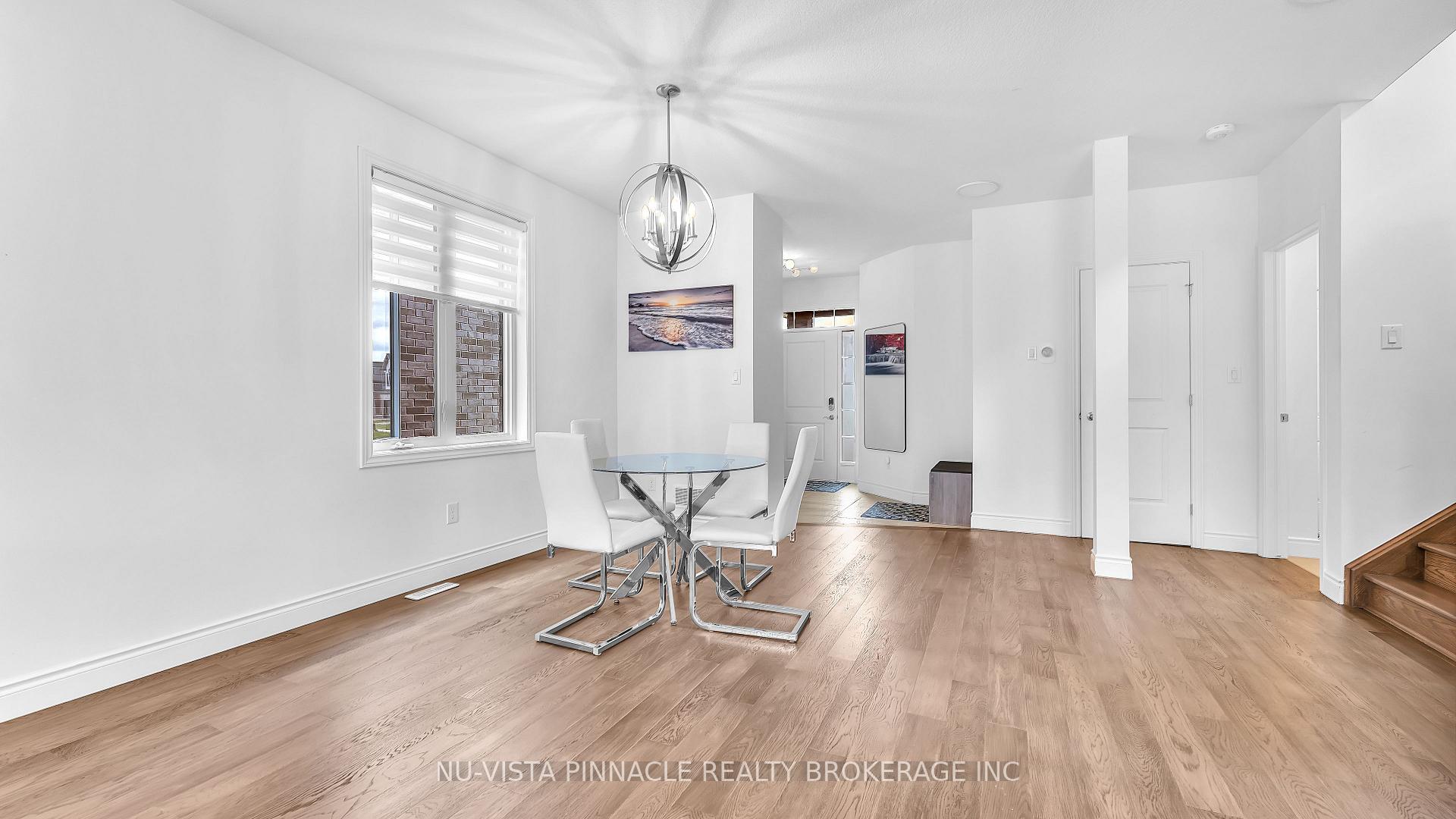Photo 11 of 1236 Emma Chase, London, North I — HOMEH