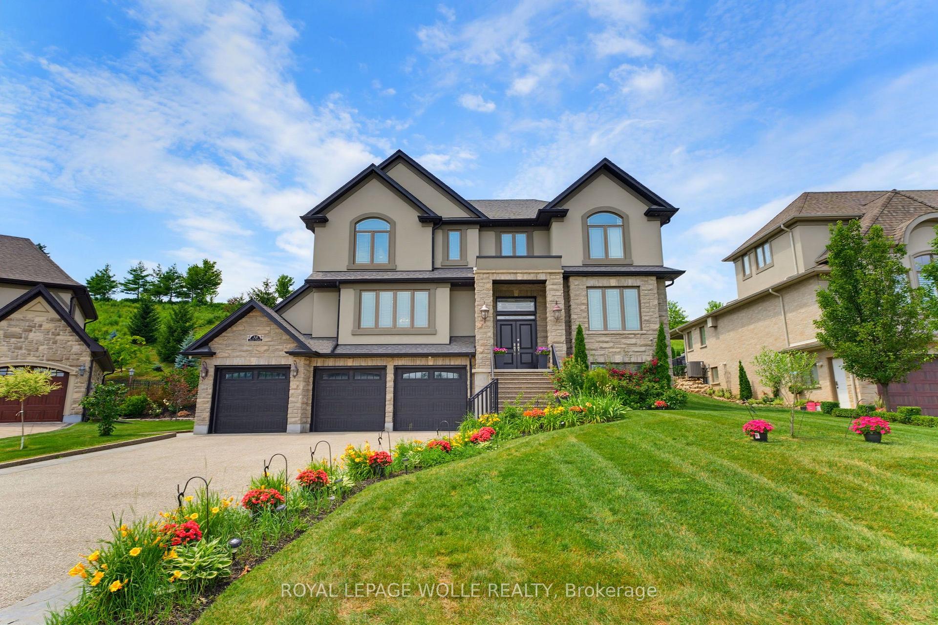 Photo 8 of 38 River Valley Drive, Kitchener, Hidden Valley — HOMEH