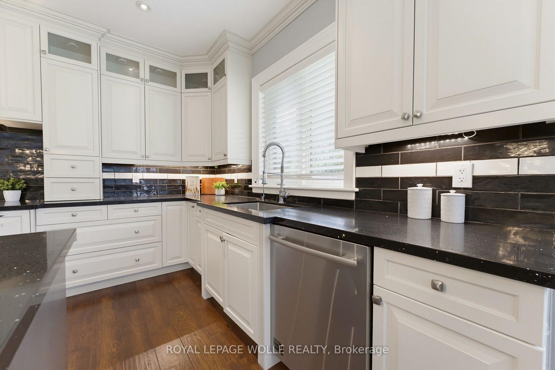 Photo 17 of 38 River Valley Drive, Kitchener, Hidden Valley — HOMEH