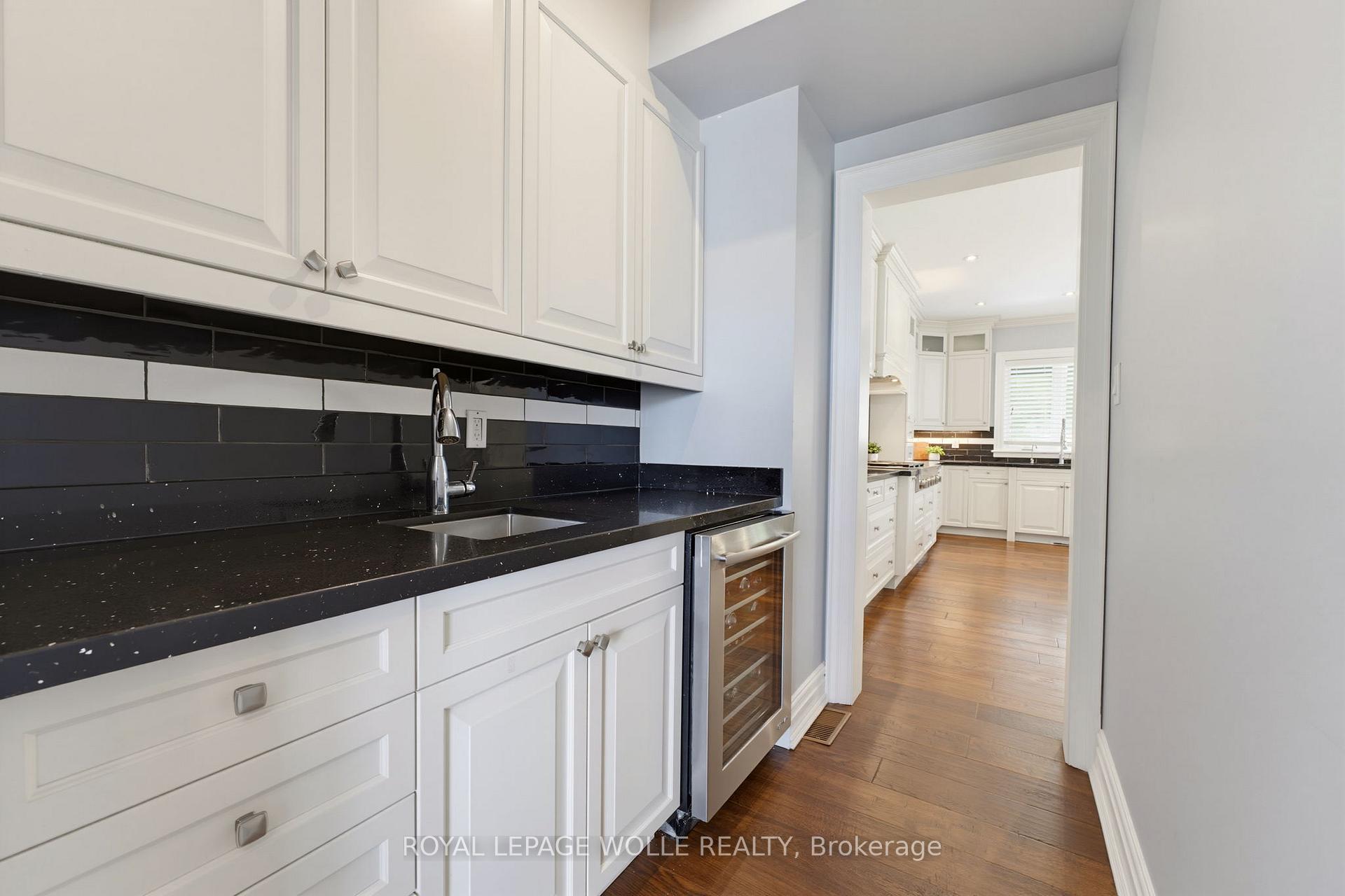 Photo 19 of 38 River Valley Drive, Kitchener, Hidden Valley — HOMEH