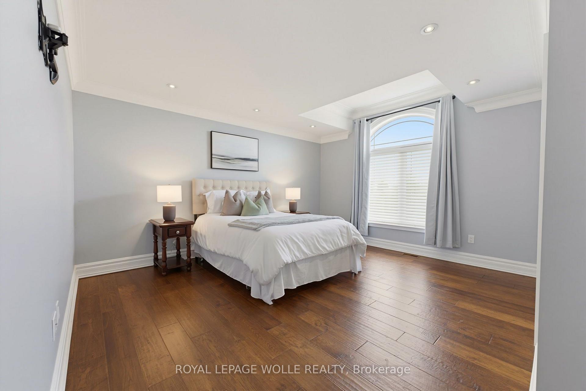 Photo 35 of 38 River Valley Drive, Kitchener, Hidden Valley — HOMEH