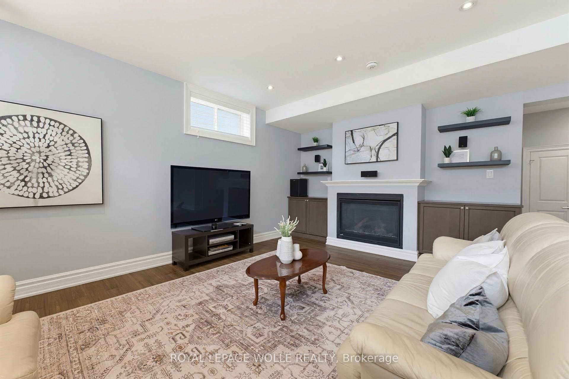 Photo 41 of 38 River Valley Drive, Kitchener, Hidden Valley — HOMEH