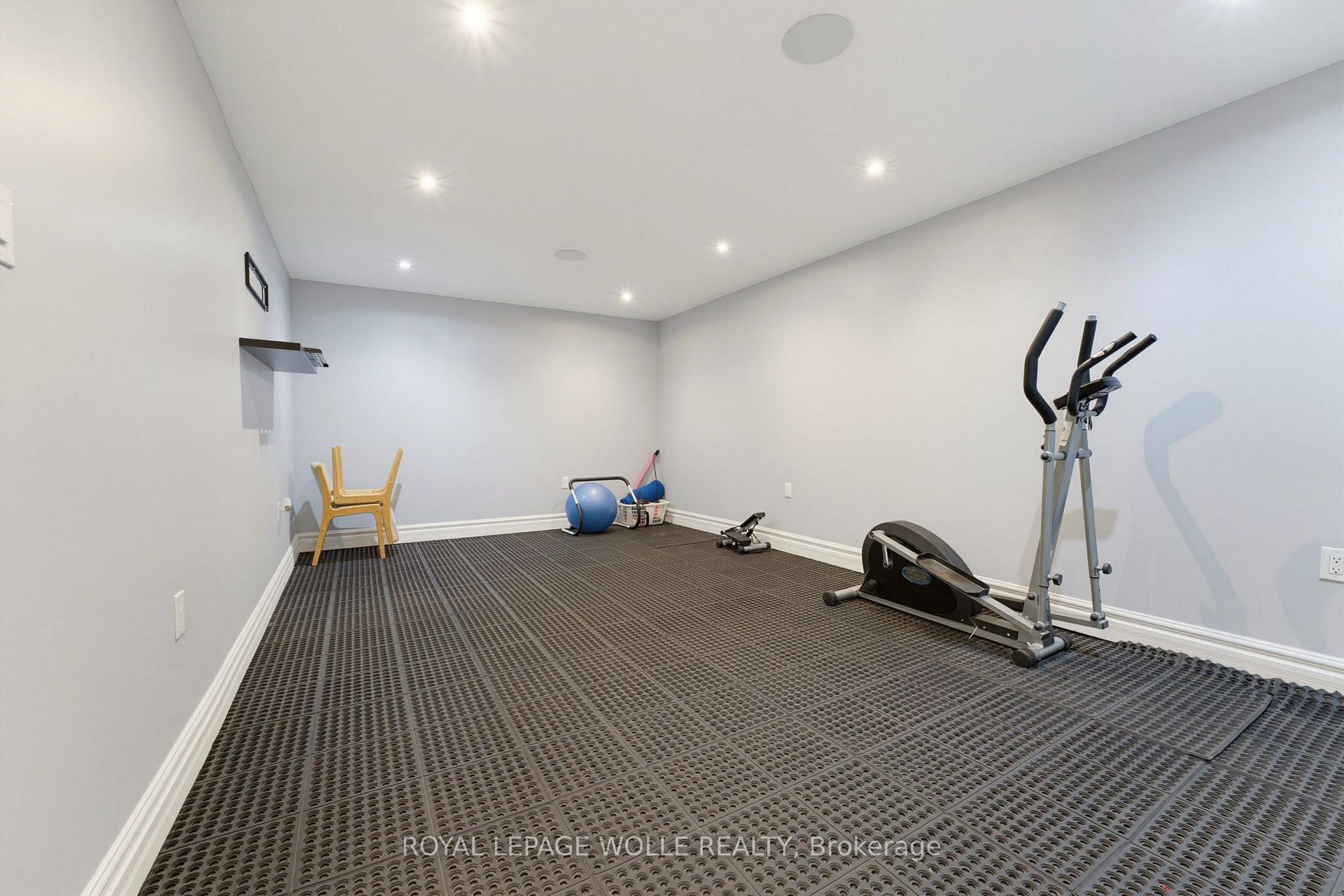 Photo 44 of 38 River Valley Drive, Kitchener, Hidden Valley — HOMEH