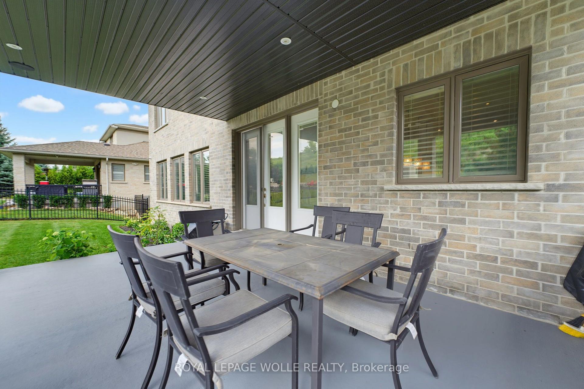 Photo 46 of 38 River Valley Drive, Kitchener, Hidden Valley — HOMEH