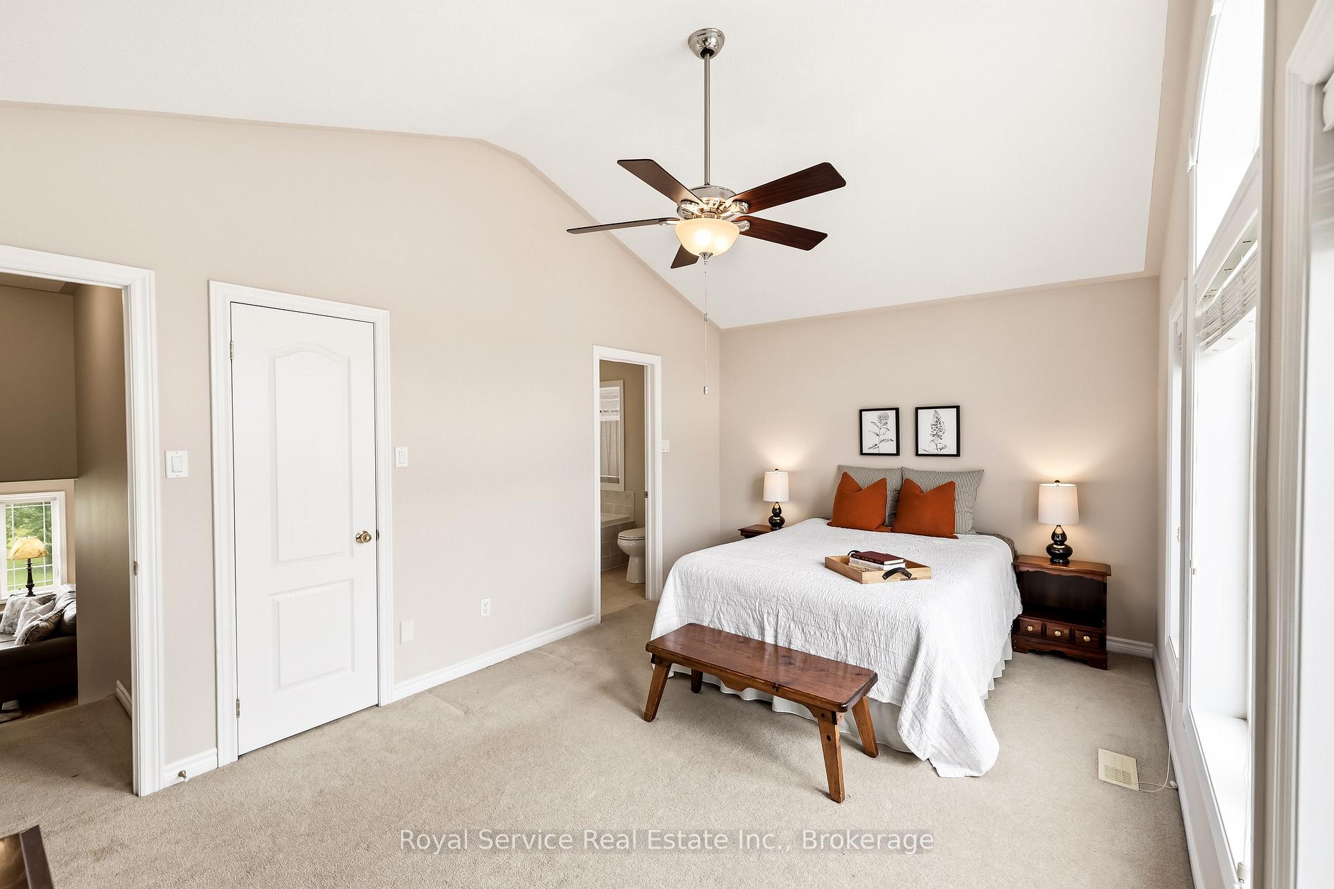 Photo 13 of 179 Fenning Drive, Clarington, Courtice — HOMEH