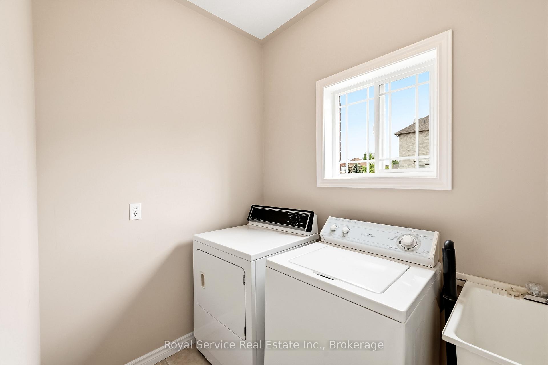 Photo 20 of 179 Fenning Drive, Clarington, Courtice — HOMEH