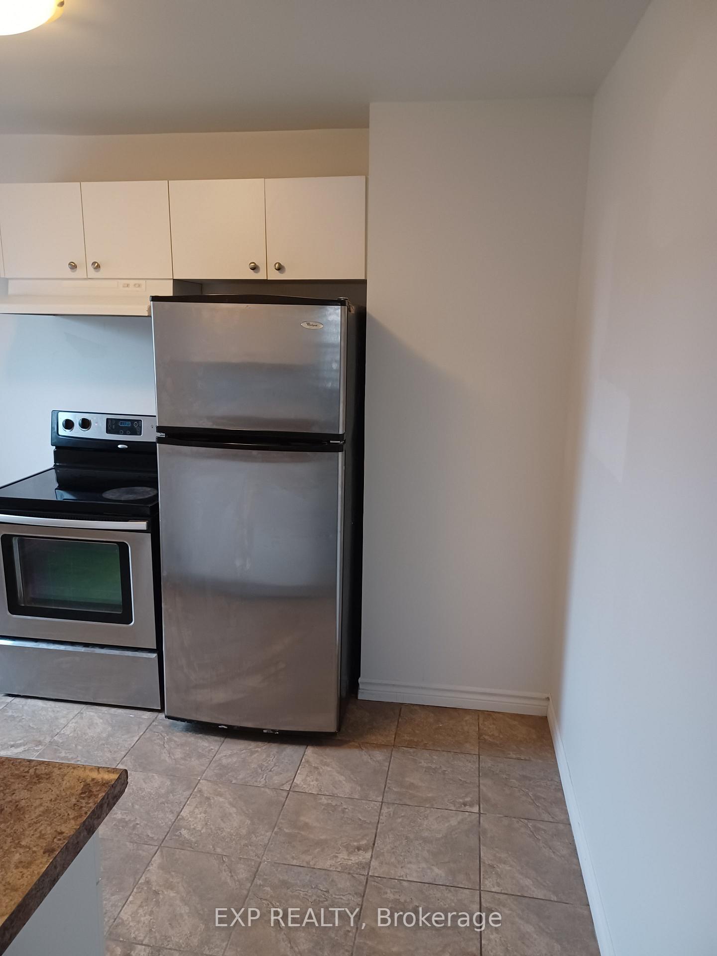 Photo 8 of 65 Kinrade Avenue, Hamilton, Gibson — HOMEH