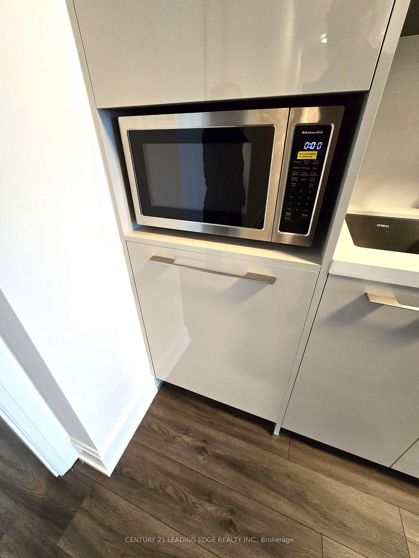 Photo 6 of Unit 1101, 8 Water Walk Drive, Markham, Unionville — HOMEH