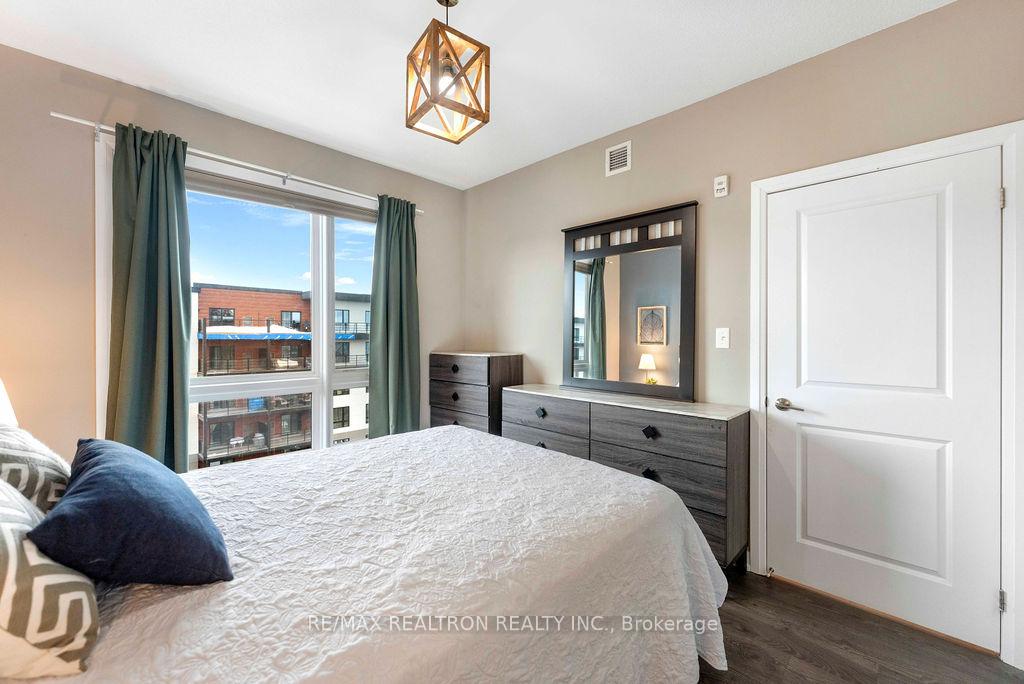 Photo 13 of Unit 603, 300 Essa Road, Barrie, 400 West — HOMEH