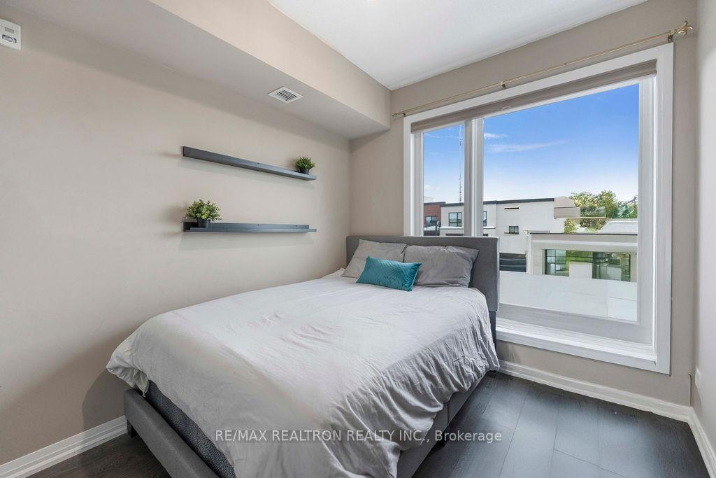 Photo 16 of Unit 603, 300 Essa Road, Barrie, 400 West — HOMEH