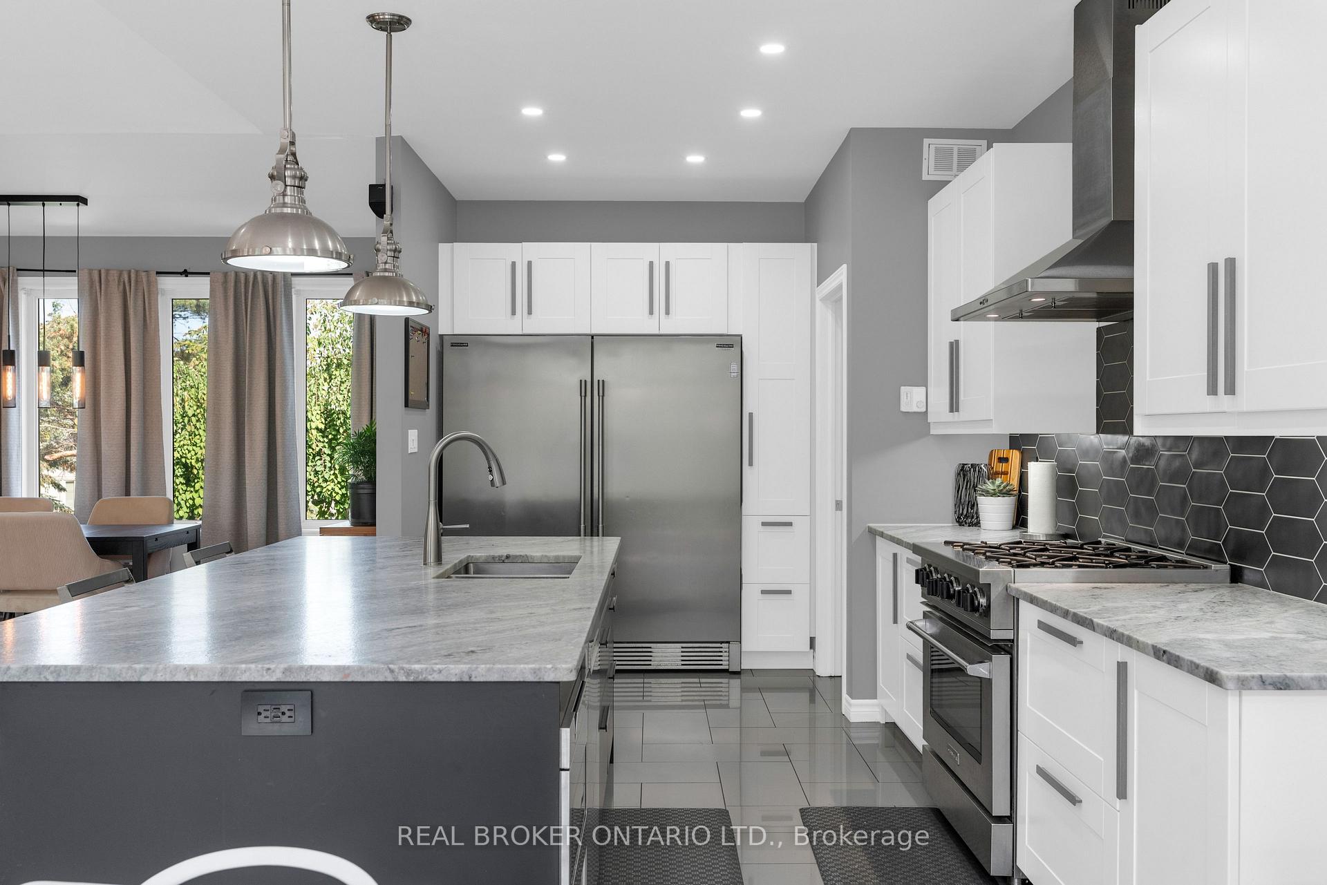 Photo 12 of 97 Highland Drive, Oro-Medonte, Horseshoe Valley — HOMEH