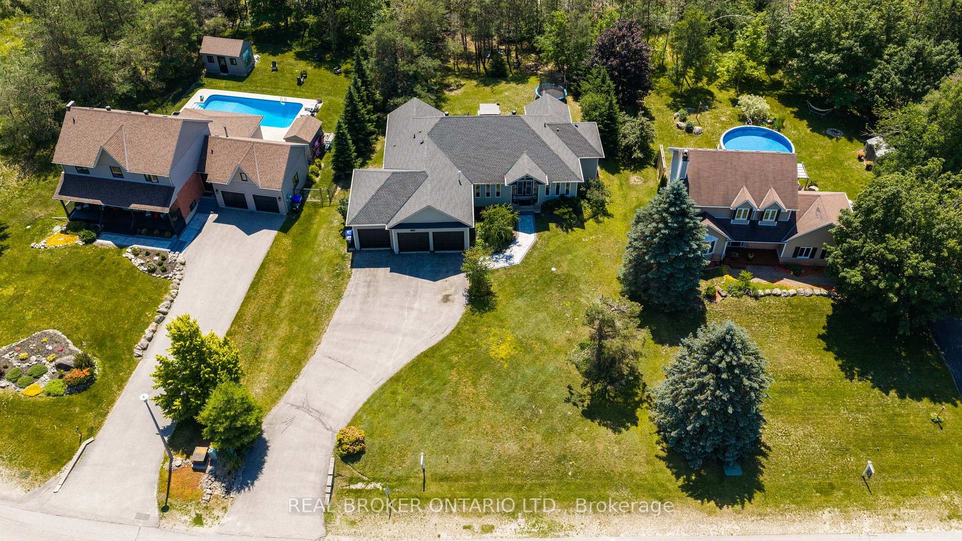 Photo 46 of 97 Highland Drive, Oro-Medonte, Horseshoe Valley — HOMEH