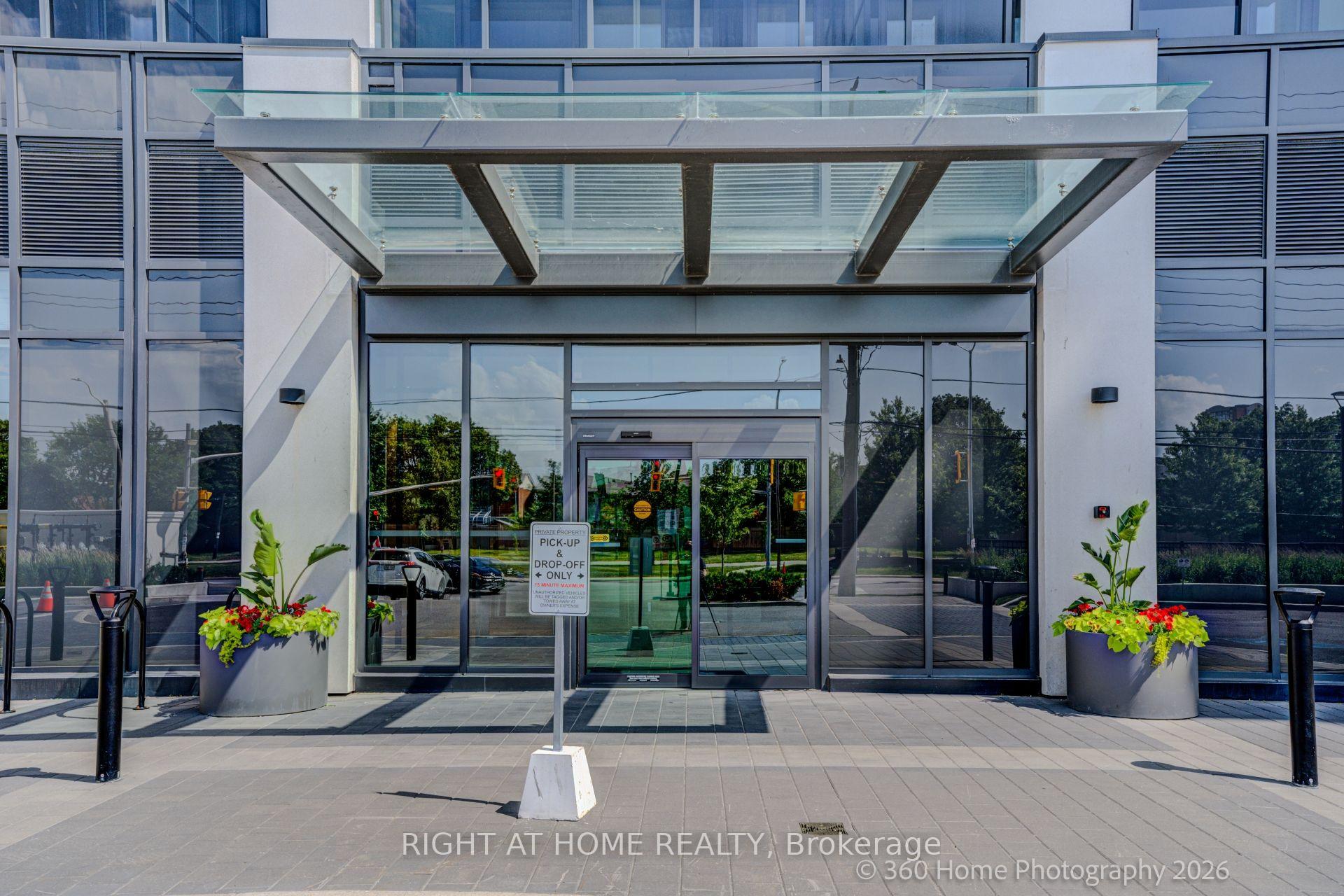Photo 2 of Unit 505, 202 Burnhamthorpe Road E, Mississauga, Mississauga Valleys — HOMEH