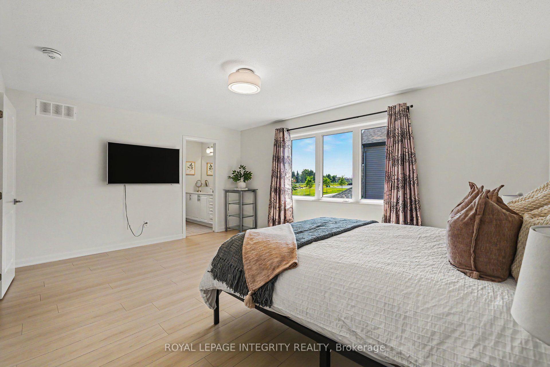 Photo 11 of 301 Cloyne Crescent, Ottawa, Barrhaven - Half Moon Bay — HOMEH