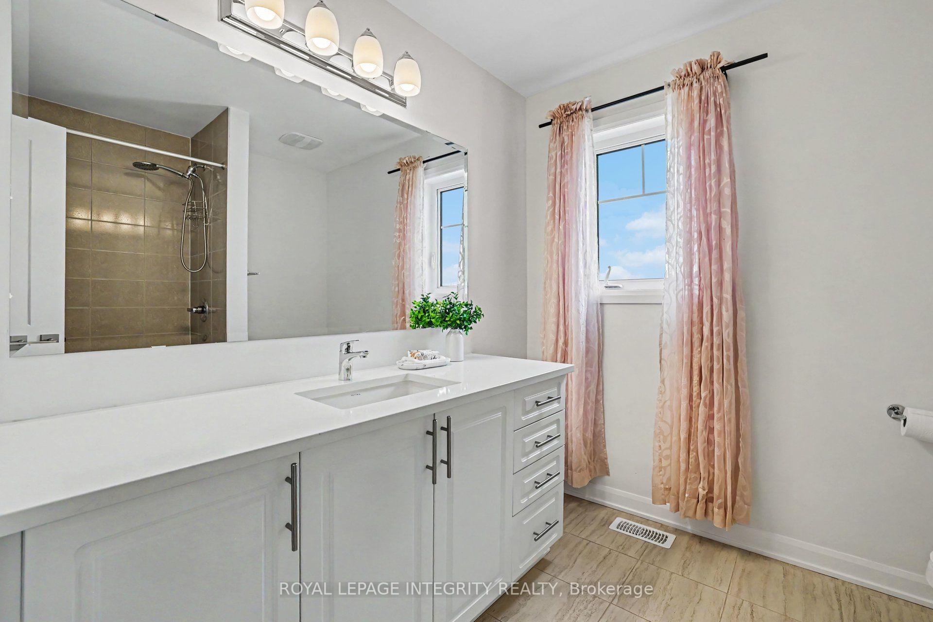 Photo 13 of 301 Cloyne Crescent, Ottawa, Barrhaven - Half Moon Bay — HOMEH