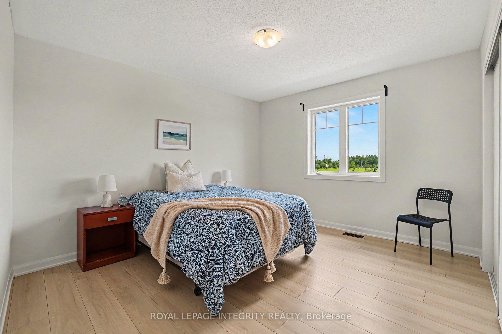Photo 14 of 301 Cloyne Crescent, Ottawa, Barrhaven - Half Moon Bay — HOMEH