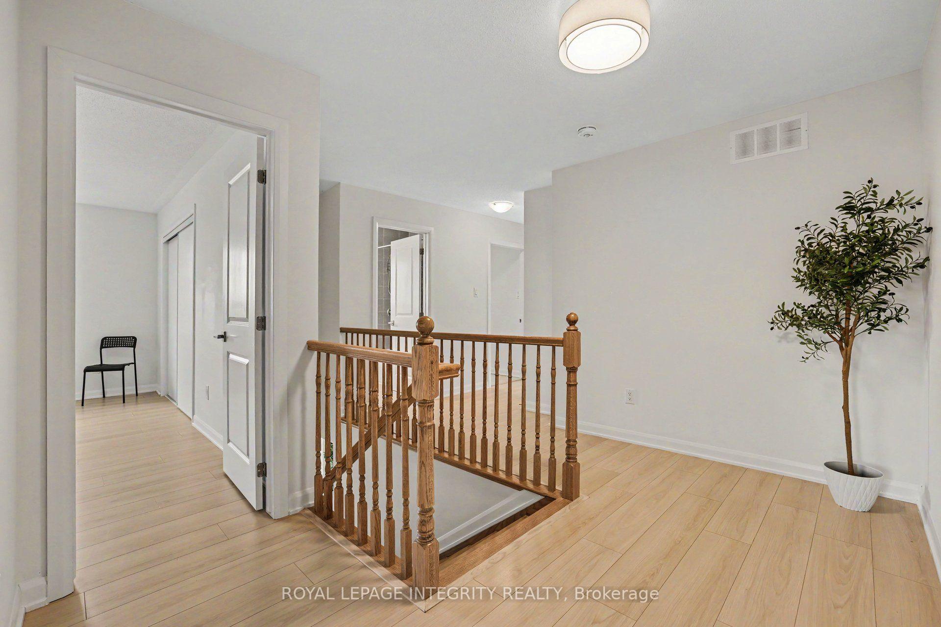 Photo 18 of 301 Cloyne Crescent, Ottawa, Barrhaven - Half Moon Bay — HOMEH