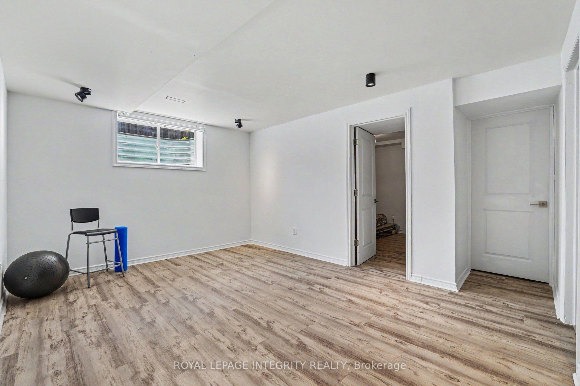 Photo 19 of 301 Cloyne Crescent, Ottawa, Barrhaven - Half Moon Bay — HOMEH
