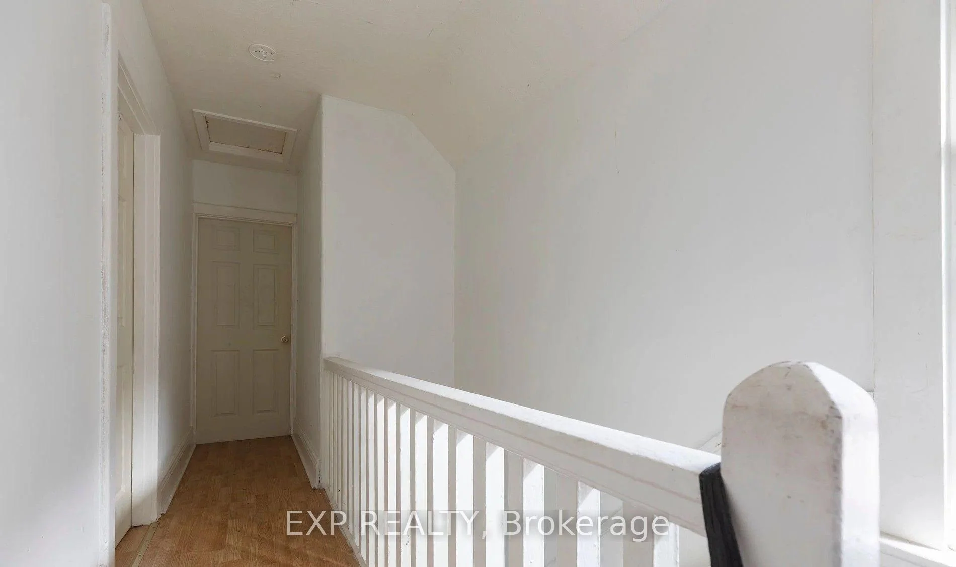 Photo 8 of 12 Mayflower Avenue, Hamilton, Crown Point — HOMEH