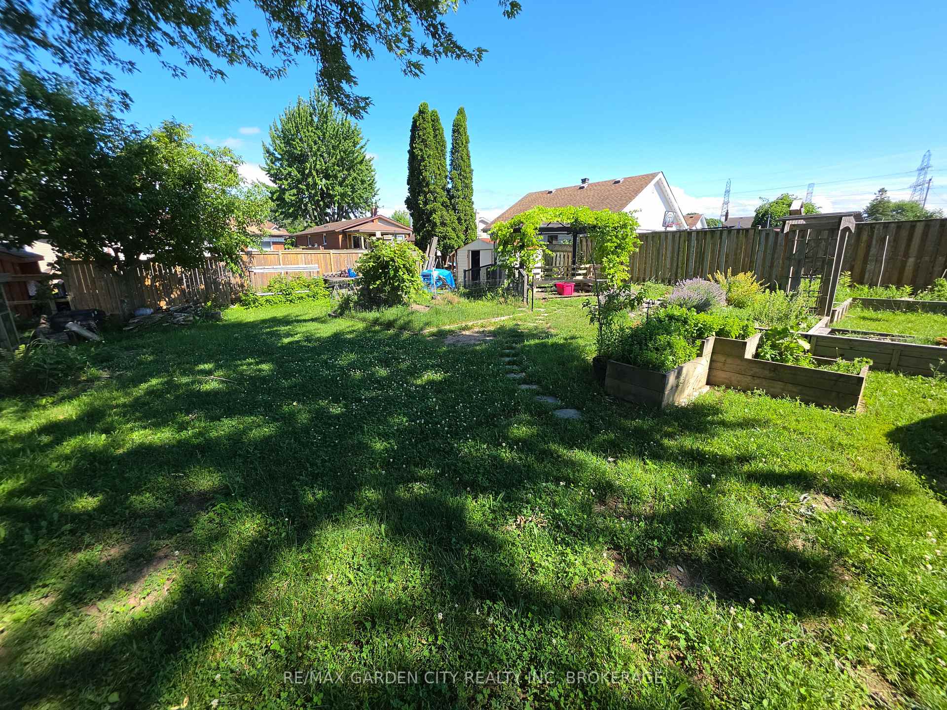 Photo 14 of 316 Davis Street, Thorold, Allanburg/Thorold South — HOMEH