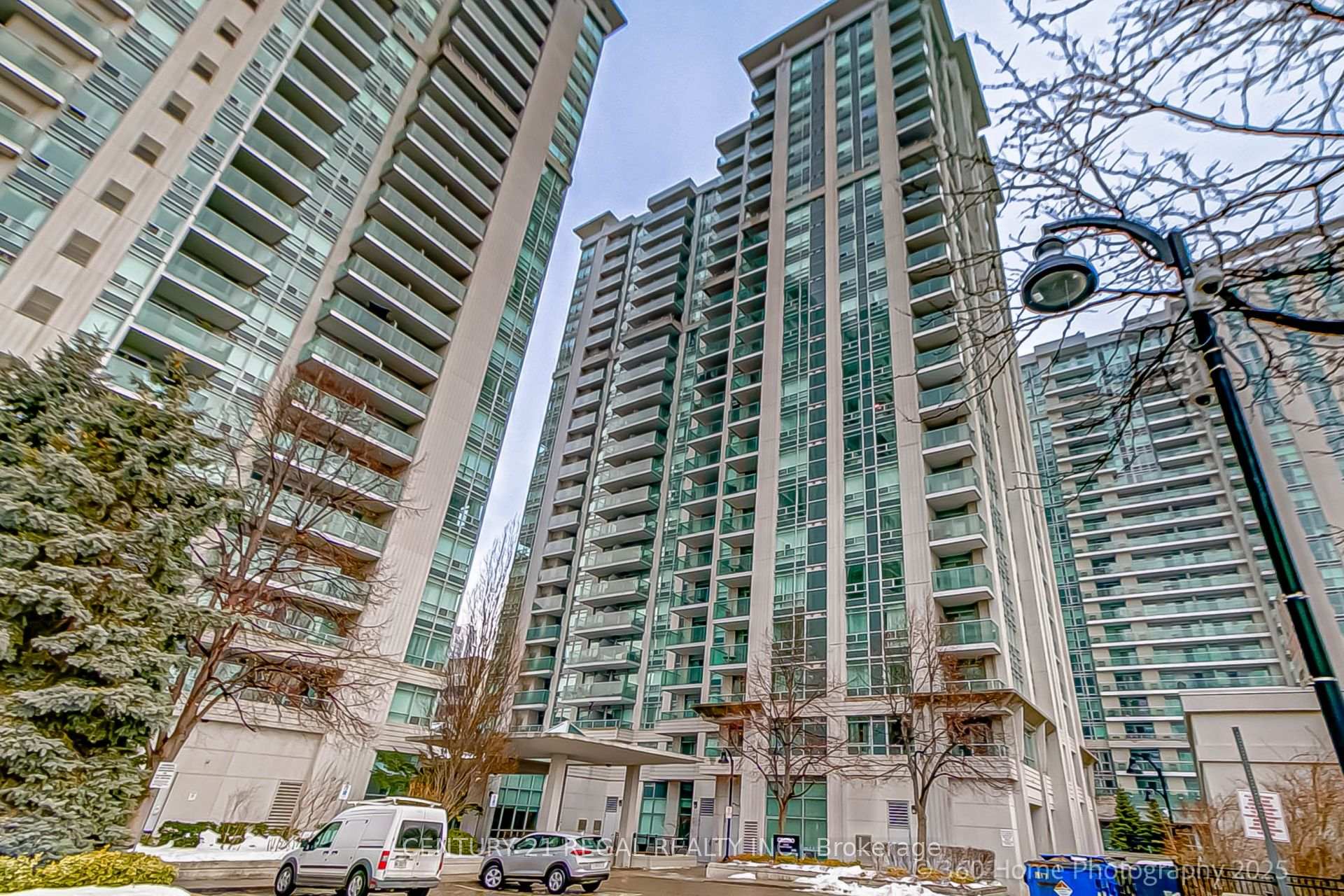 Front of Unit 601, 35 Bales Avenue