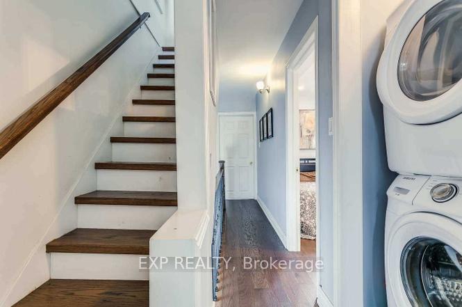 Photo 8 of 102 Rosslyn Avenue N, Hamilton, Crown Point — HOMEH