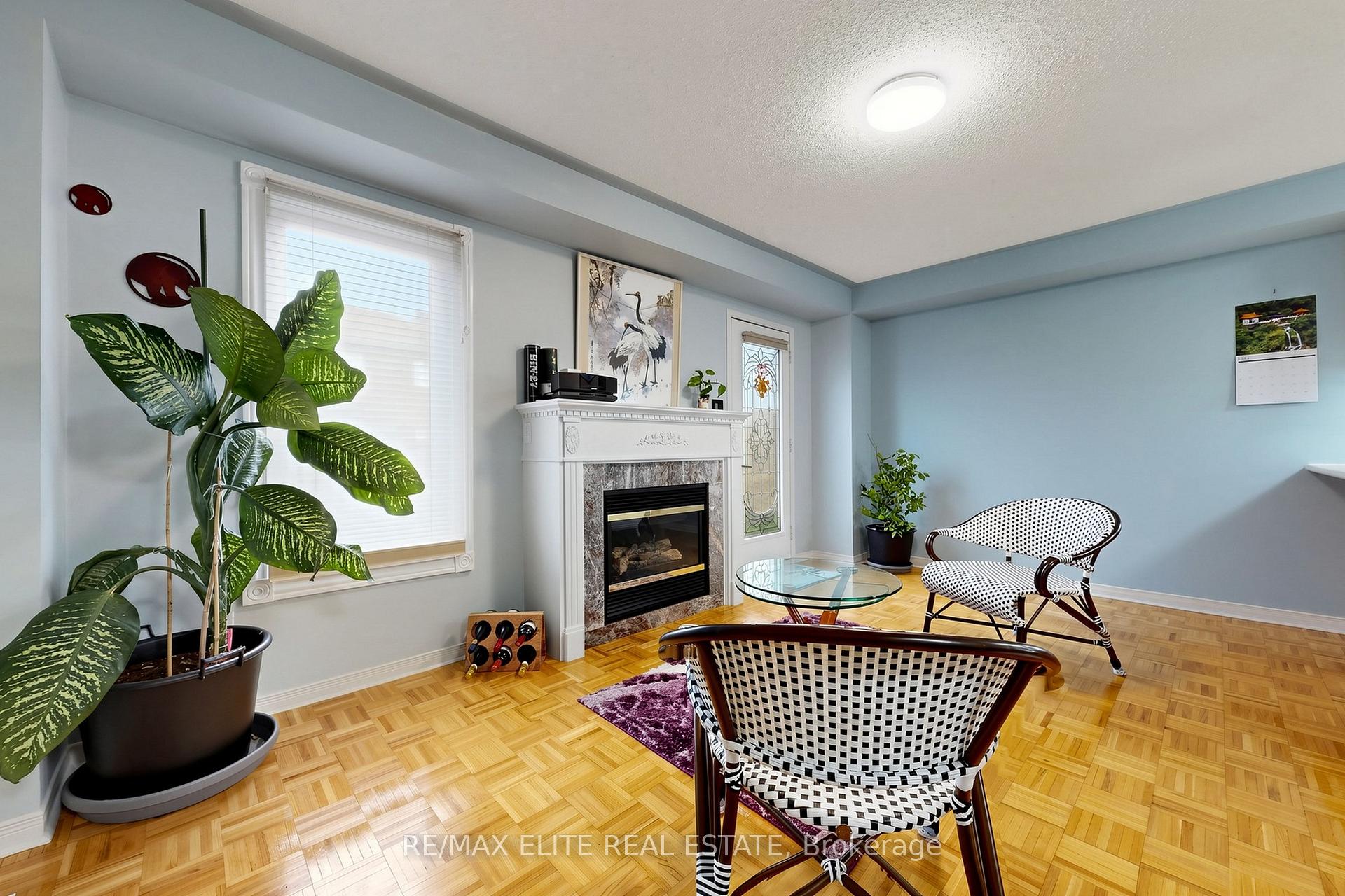 Photo 13 of 54 National Pine Drive, Vaughan, Vellore Village — HOMEH