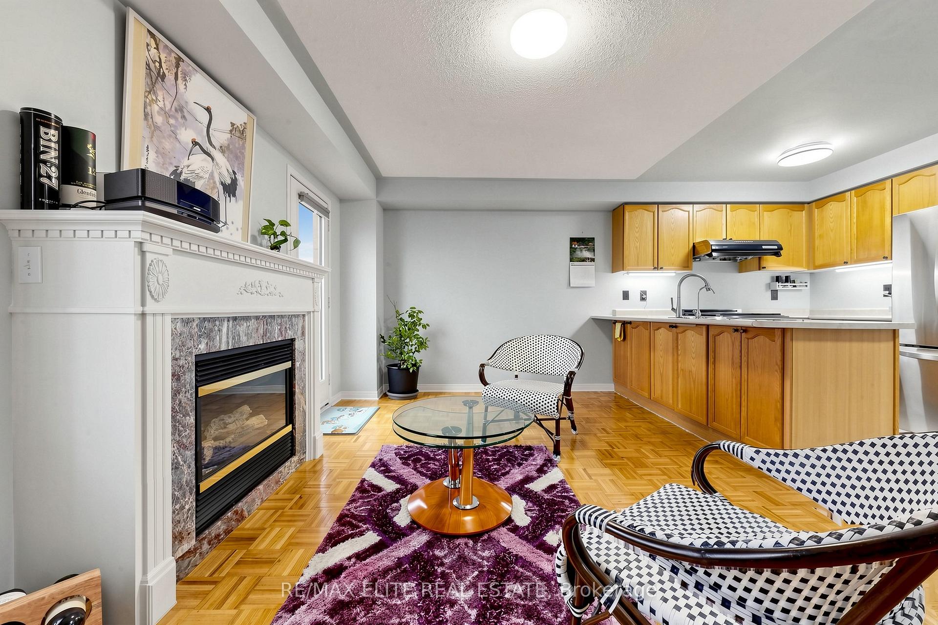 Photo 16 of 54 National Pine Drive, Vaughan, Vellore Village — HOMEH
