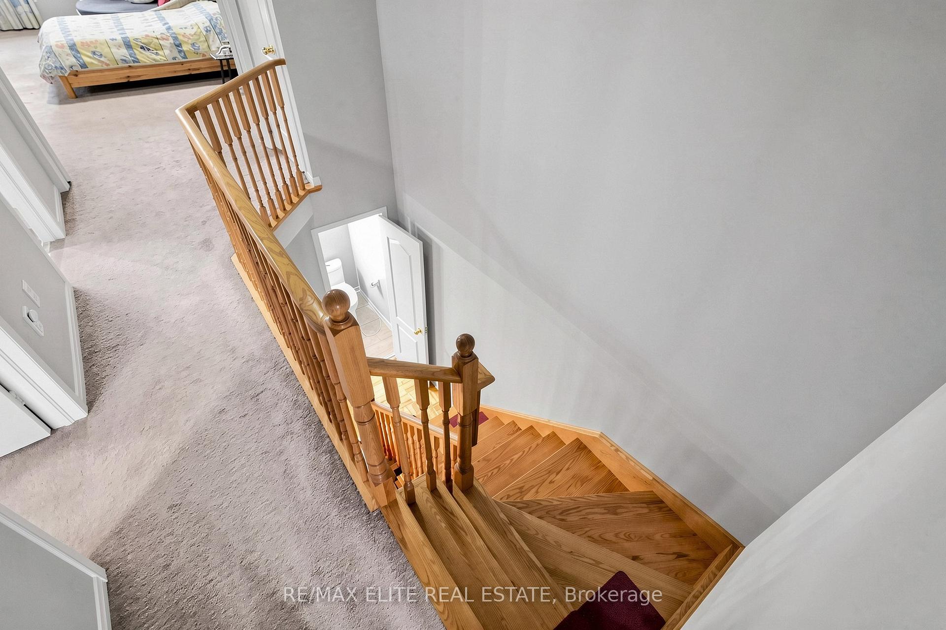 Photo 18 of 54 National Pine Drive, Vaughan, Vellore Village — HOMEH