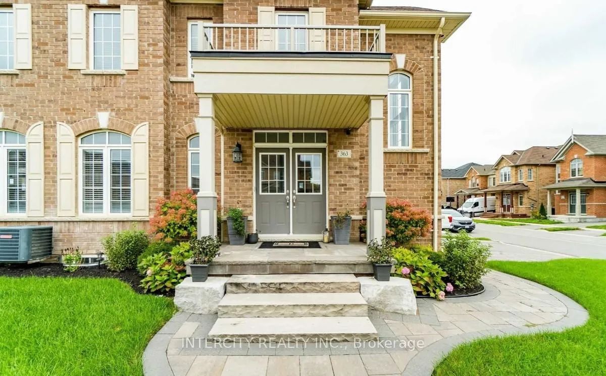 Photo 1 of 363 Robert Parkinson Drive, Brampton, Brampton North — HOMEH