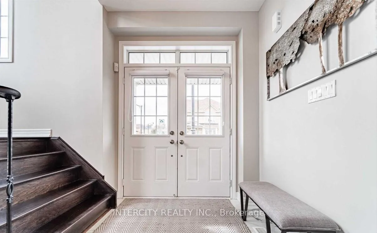 Photo 3 of 363 Robert Parkinson Drive, Brampton, Brampton North — HOMEH