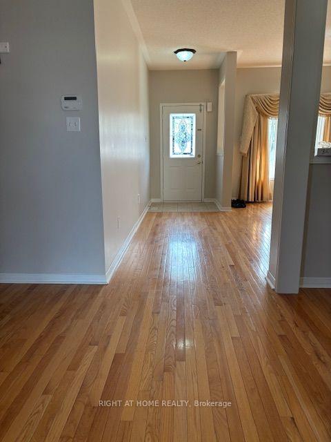Photo 2 of 69 Crystal Glen Crescent, Brampton, Credit Valley — HOMEH