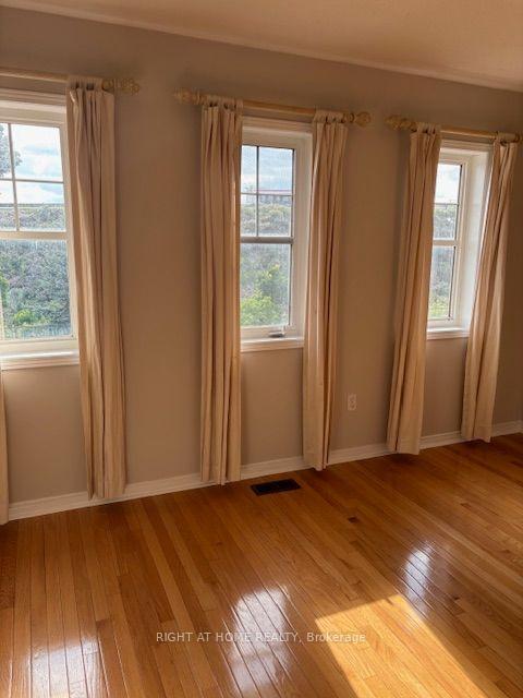 Photo 7 of 69 Crystal Glen Crescent, Brampton, Credit Valley — HOMEH