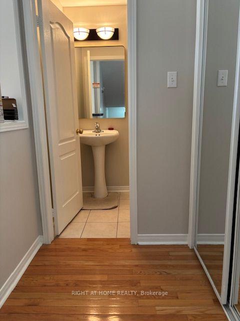 Photo 21 of 69 Crystal Glen Crescent, Brampton, Credit Valley — HOMEH
