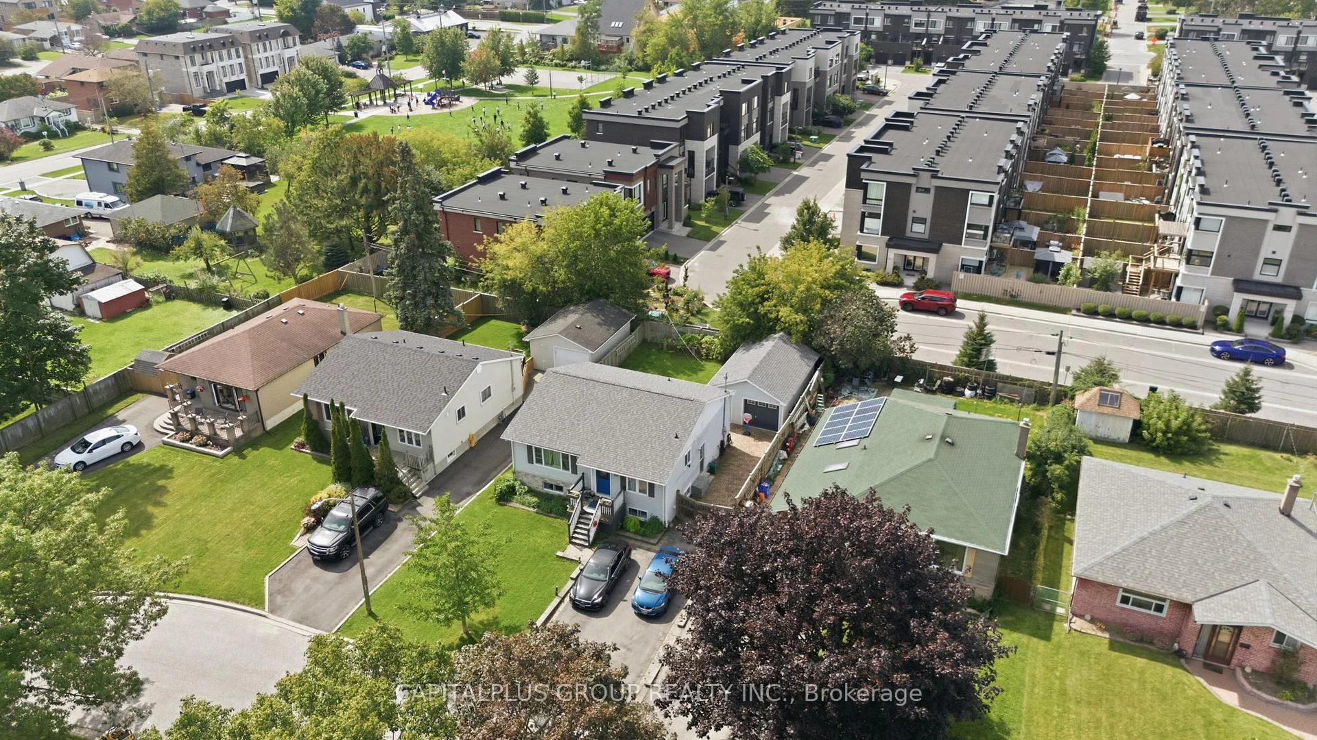 Photo 1 of Unit Lower, 712 Hewson Drive, Pickering, Bay Ridges — HOMEH