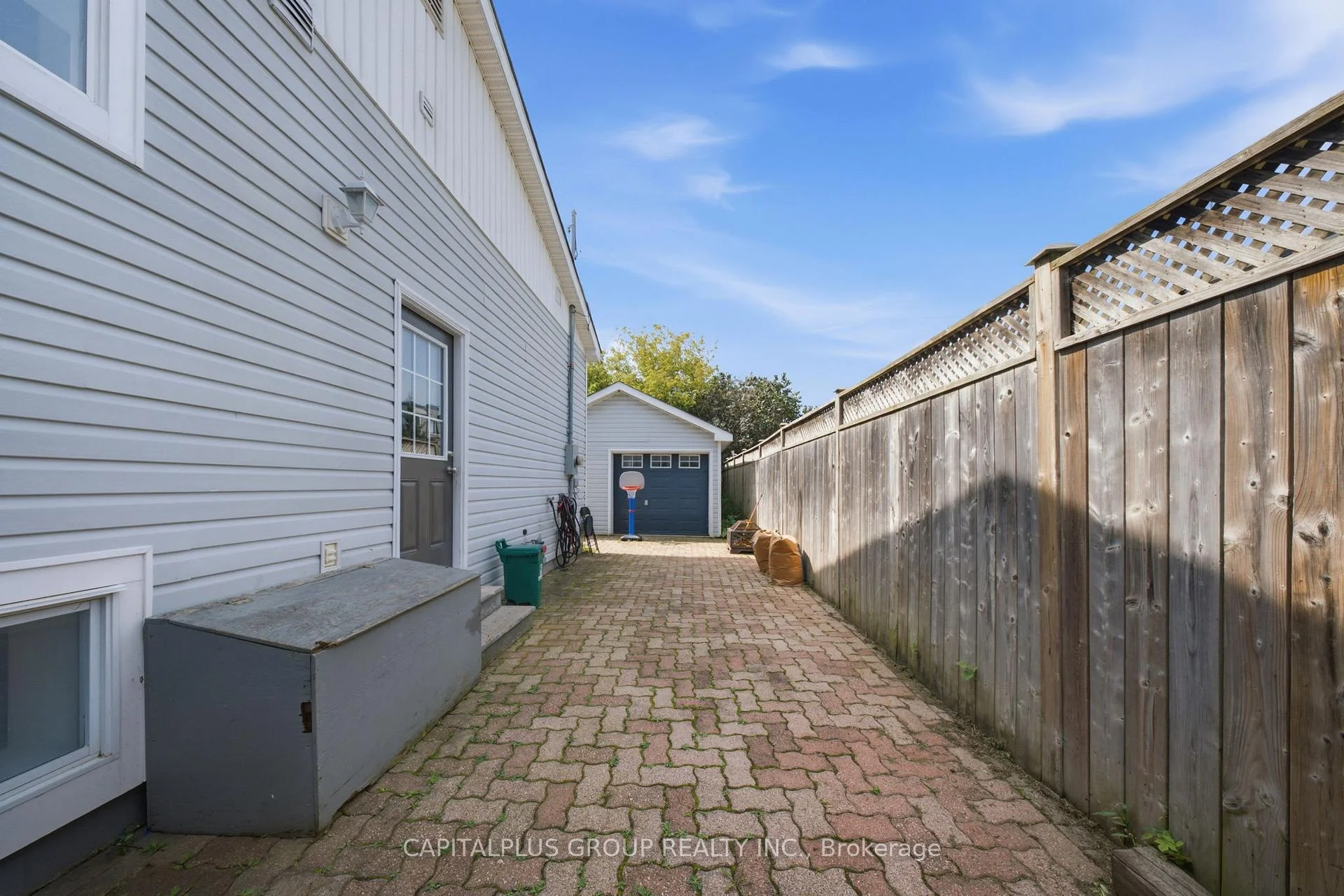 Photo 10 of Unit Lower, 712 Hewson Drive, Pickering, Bay Ridges — HOMEH