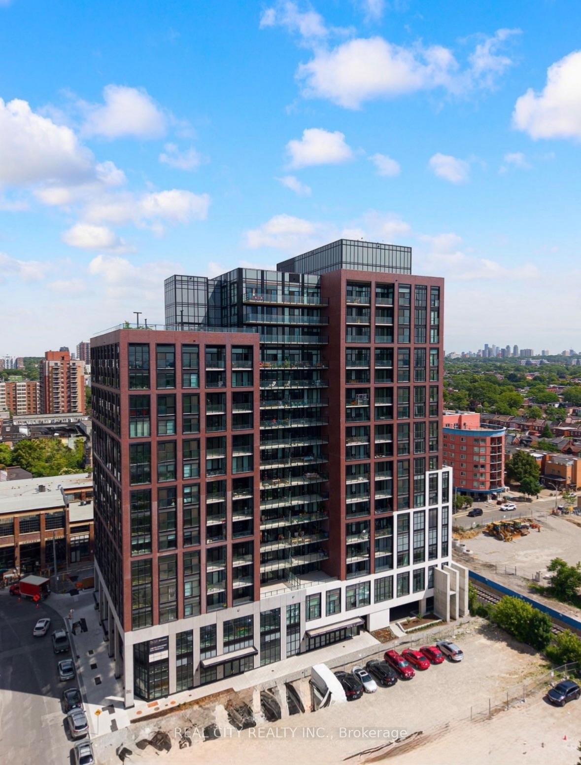 Photo 2 of Unit 701, 181 Sterling Road, Toronto, Dufferin Grove — HOMEH
