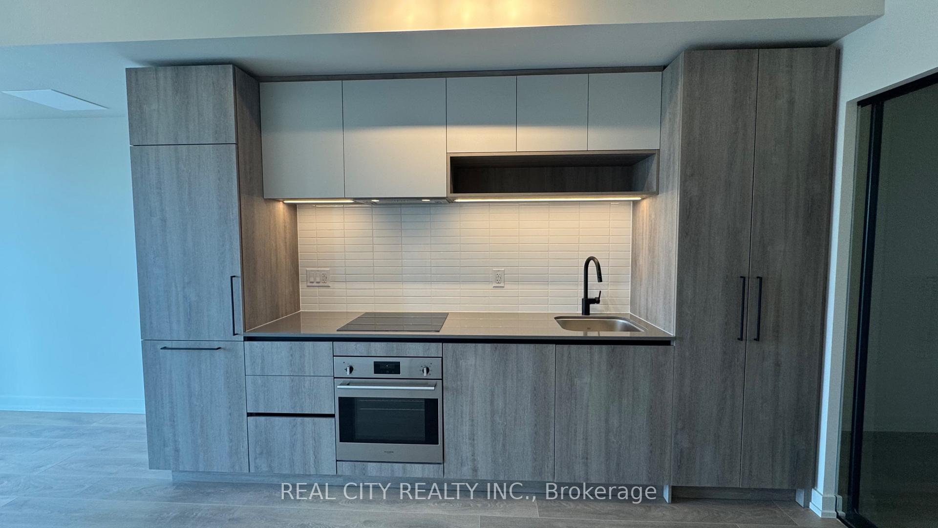 Photo 4 of Unit 701, 181 Sterling Road, Toronto, Dufferin Grove — HOMEH