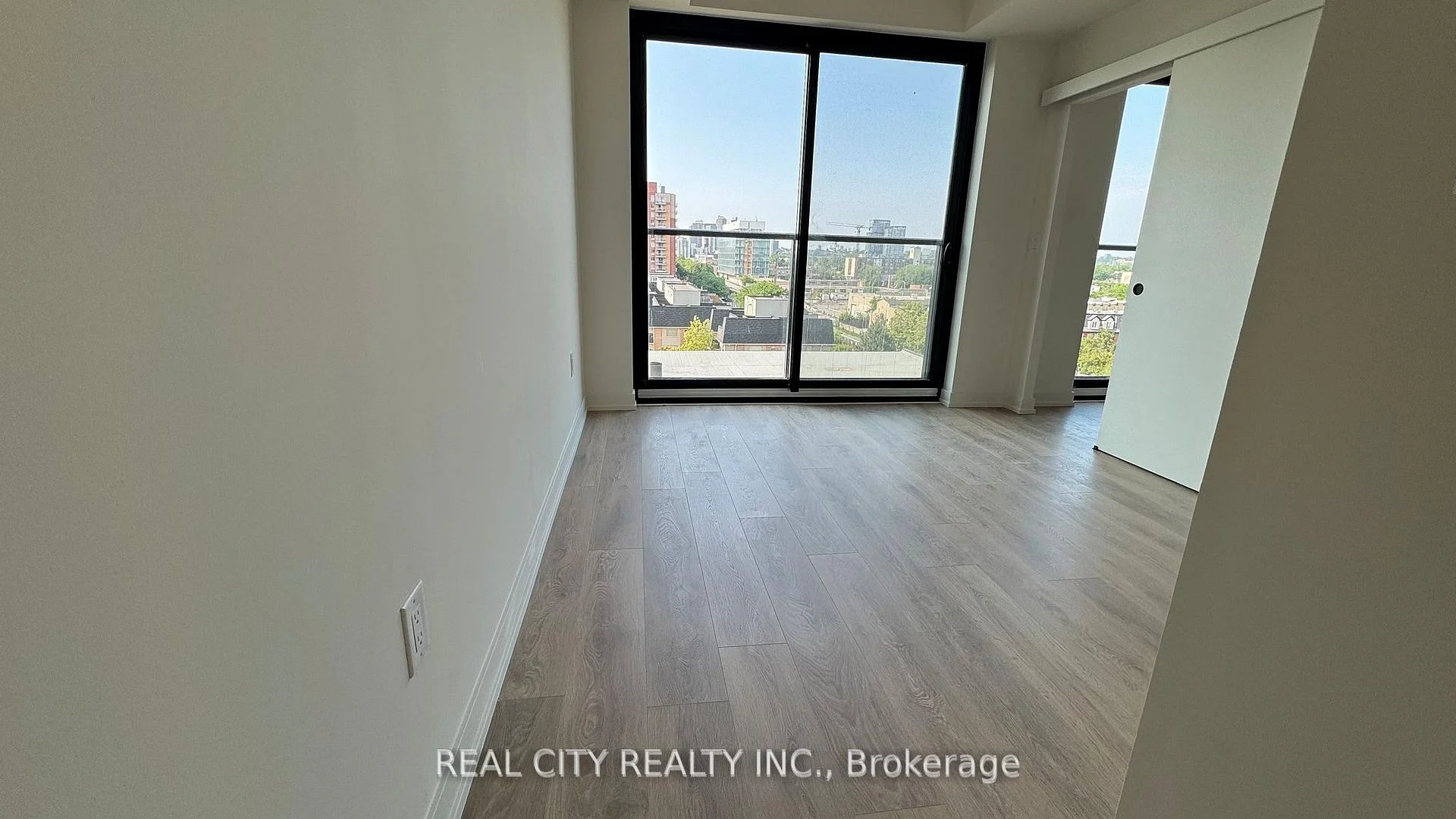 Photo 13 of Unit 701, 181 Sterling Road, Toronto, Dufferin Grove — HOMEH