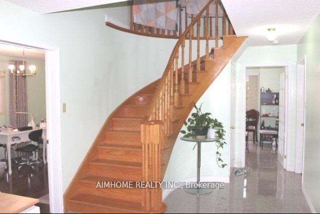 Photo 2 of Unit Upper, 137 Irenemount Crescent, Markham, Middlefield — HOMEH