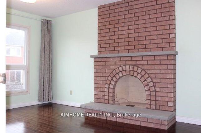 Photo 5 of Unit Upper, 137 Irenemount Crescent, Markham, Middlefield — HOMEH