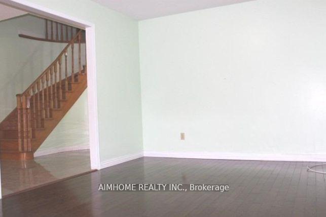 Photo 6 of Unit Upper, 137 Irenemount Crescent, Markham, Middlefield — HOMEH