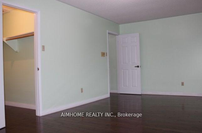 Photo 11 of Unit Upper, 137 Irenemount Crescent, Markham, Middlefield — HOMEH