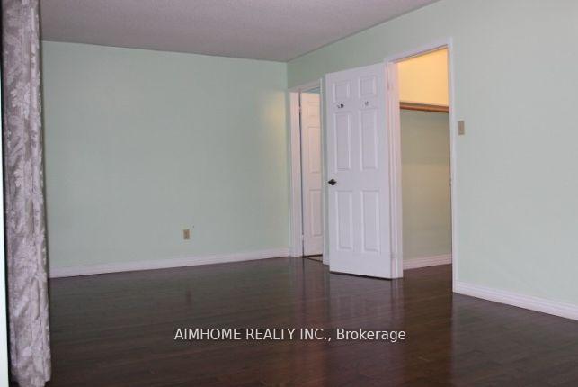 Photo 12 of Unit Upper, 137 Irenemount Crescent, Markham, Middlefield — HOMEH